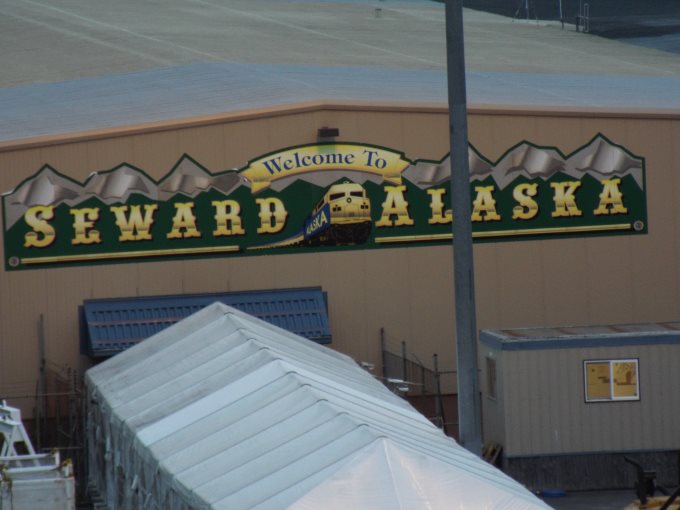 Alaskan Cruise - Scenic Tour To Denali Area